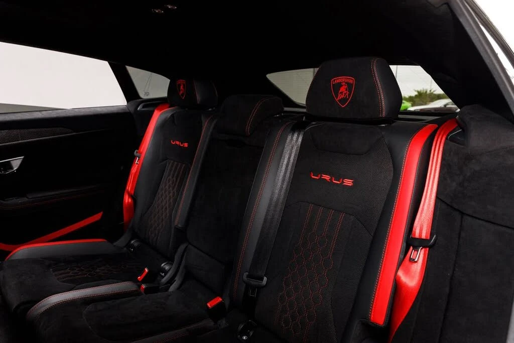 2024 Lamborghini Urus Performante - Image 20 of 31