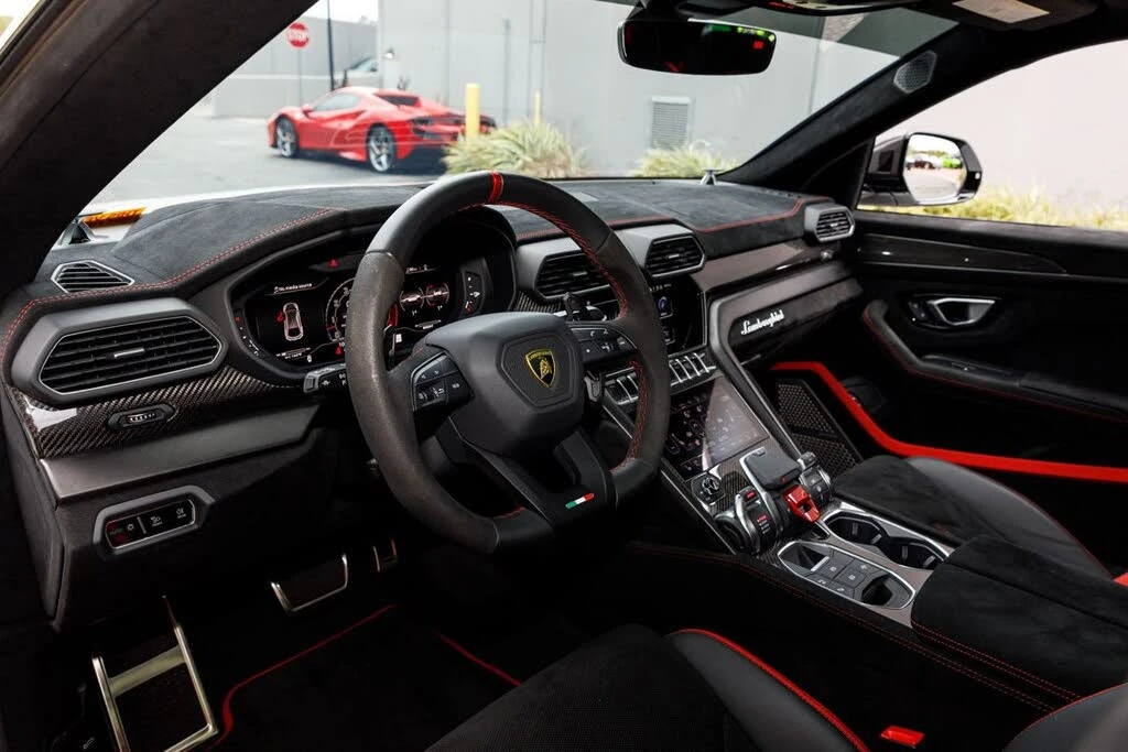 2024 Lamborghini Urus Performante - Image 30 of 31