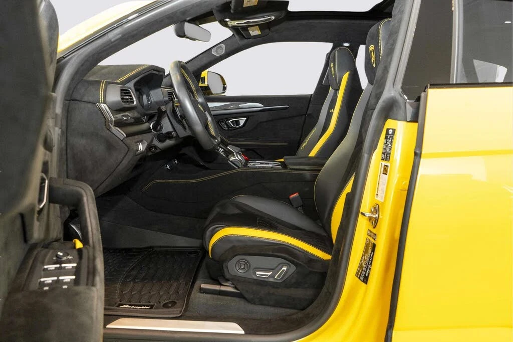 2024 Lamborghini Urus Performante - Image 14 of 31