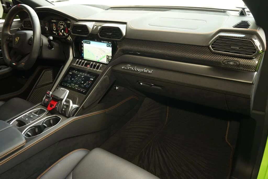 2024 Lamborghini Urus Performante - Image 25 of 31