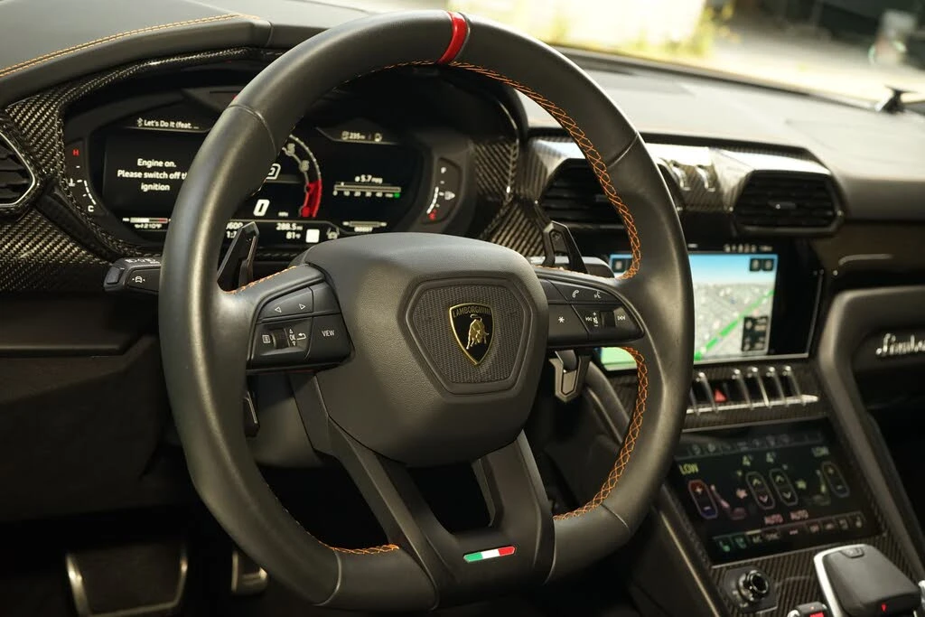 2024 Lamborghini Urus Performante - Image 26 of 31