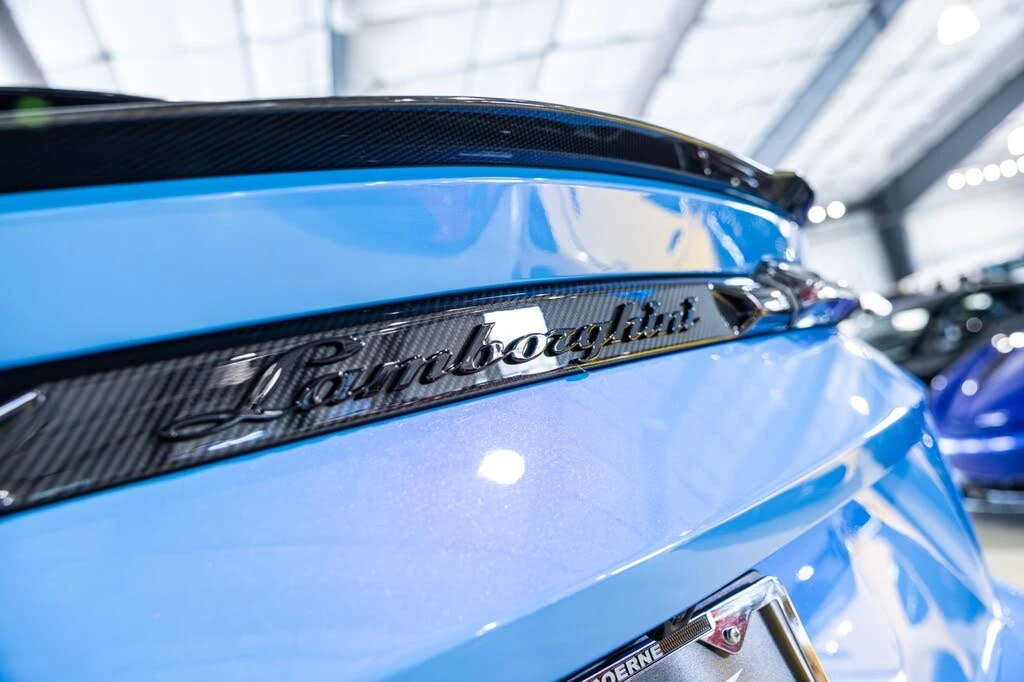 2024 Lamborghini Urus Performante - Image 19 of 31