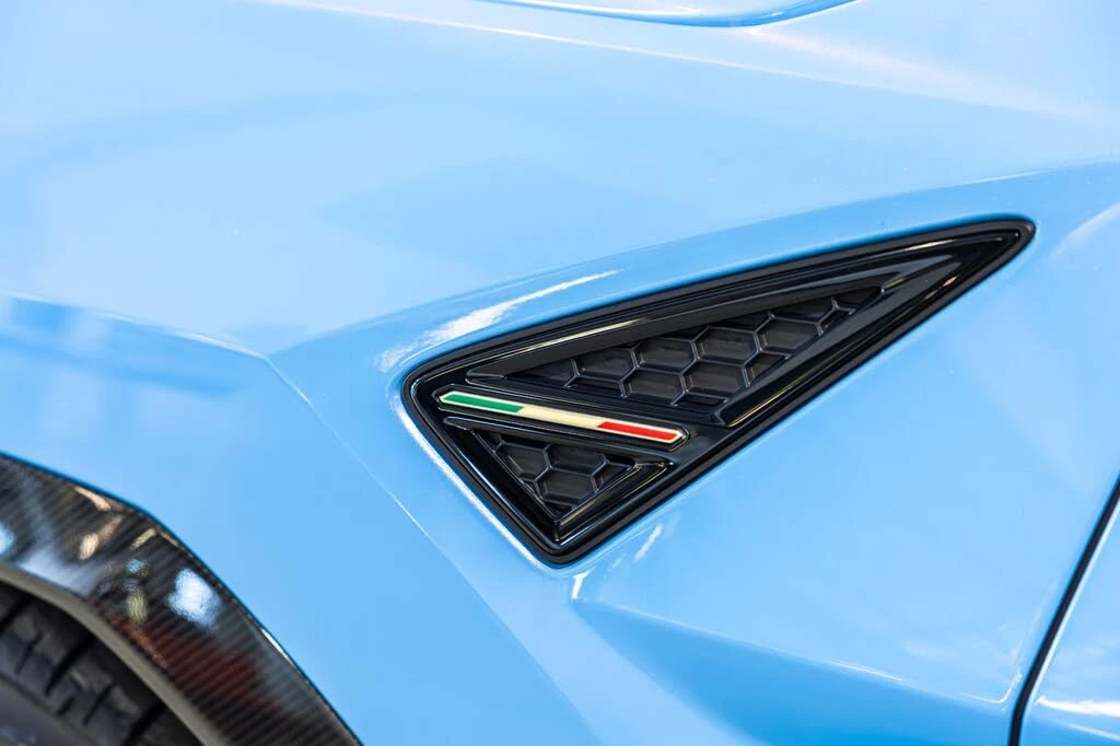 2024 Lamborghini Urus Performante - Image 15 of 31