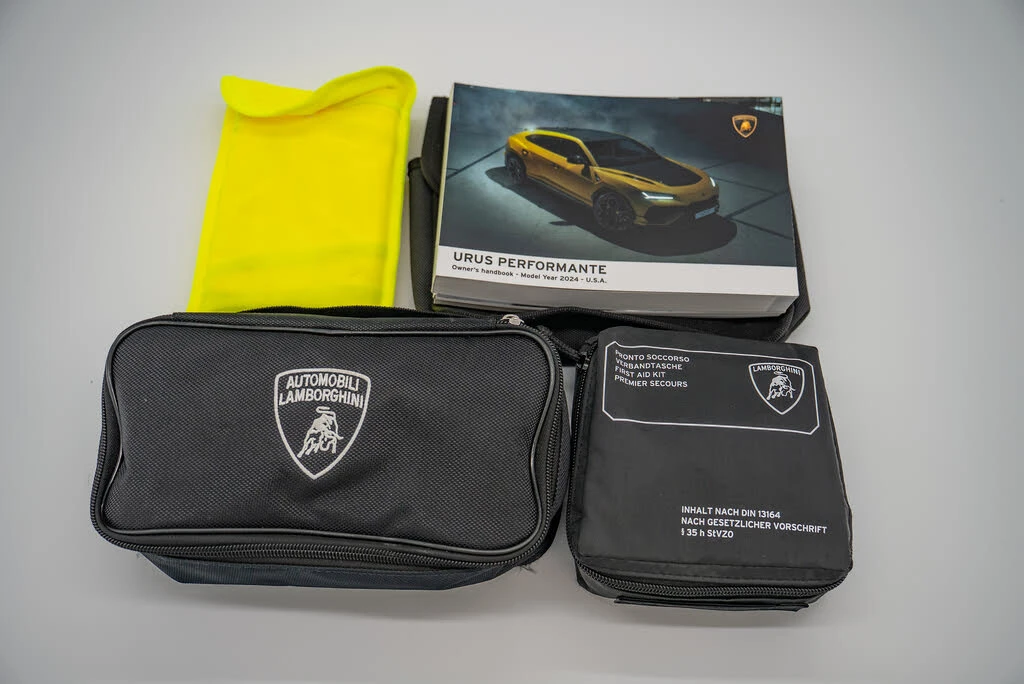 2024 Lamborghini Urus Performante - Image 23 of 24