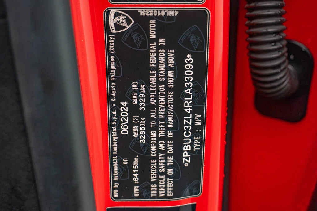 2024 Lamborghini Urus Performante - Image 7 of 24