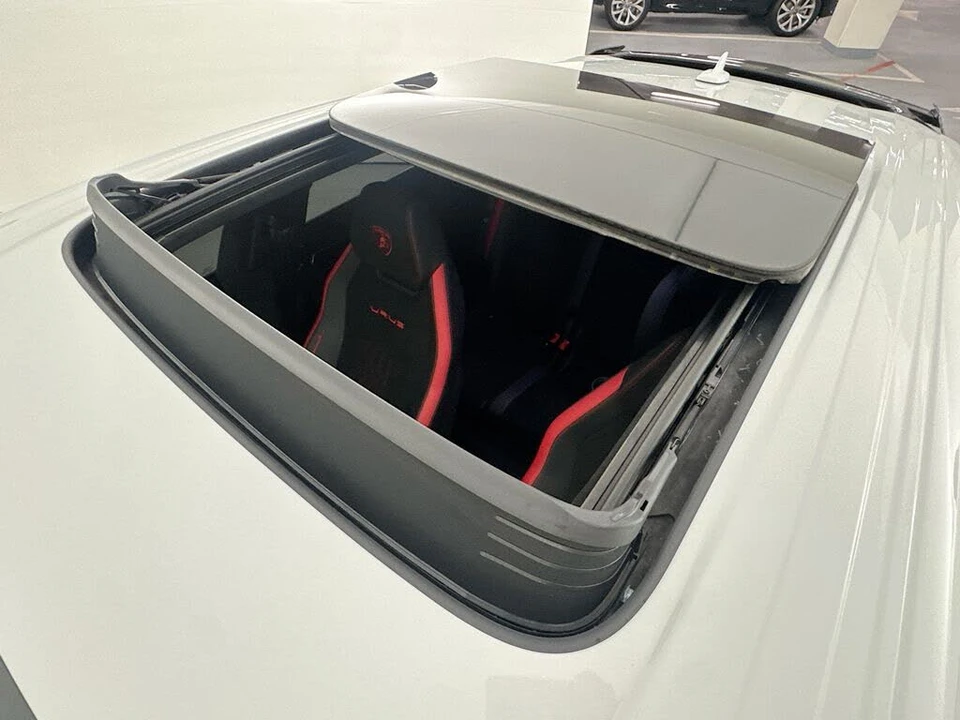 2024 Lamborghini Urus Performante - Image 23 of 31