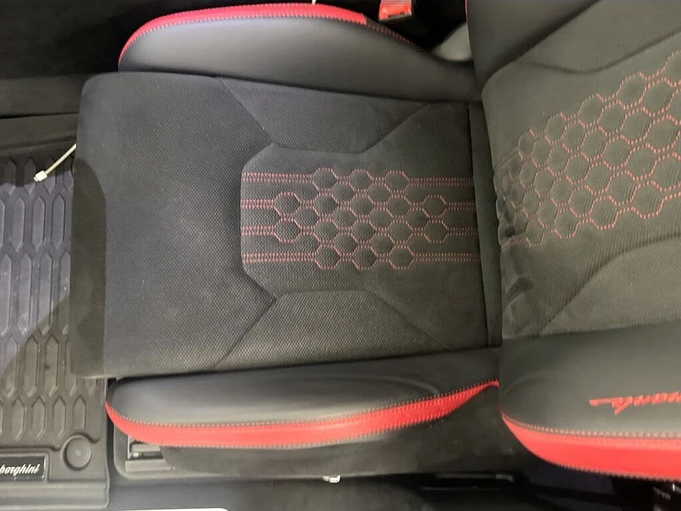 2024 Lamborghini Urus Performante - Image 20 of 31