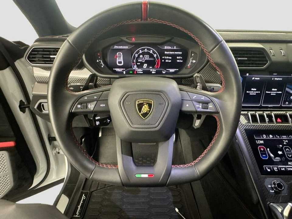 2024 Lamborghini Urus Performante - Image 11 of 31