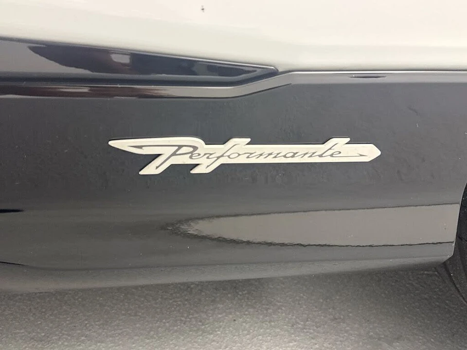 2024 Lamborghini Urus Performante - Image 26 of 31