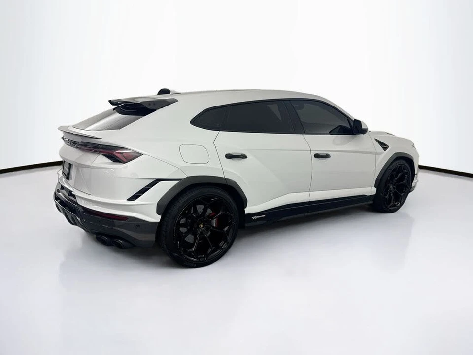 2024 Lamborghini Urus Performante - Image 5 of 31