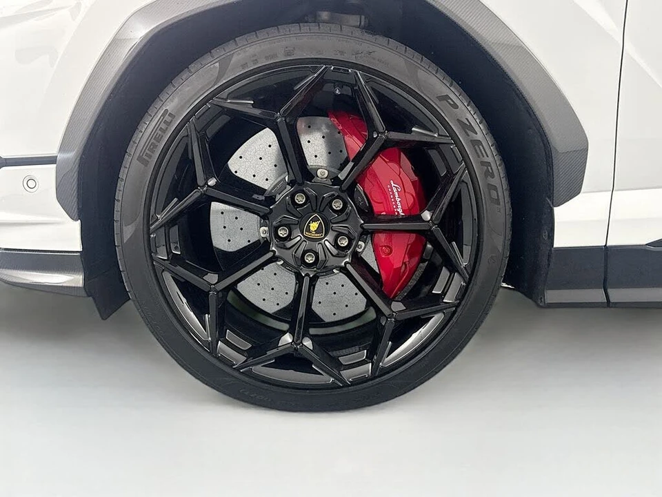 2024 Lamborghini Urus Performante - Image 31 of 31