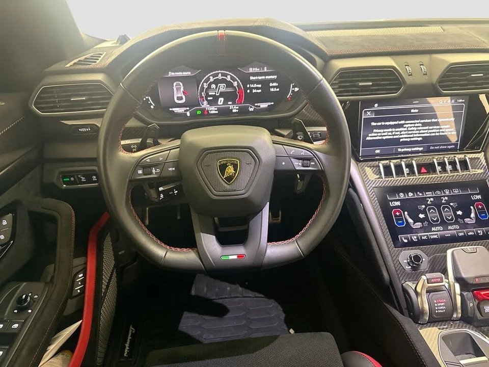 2024 Lamborghini Urus Performante - Image 24 of 31
