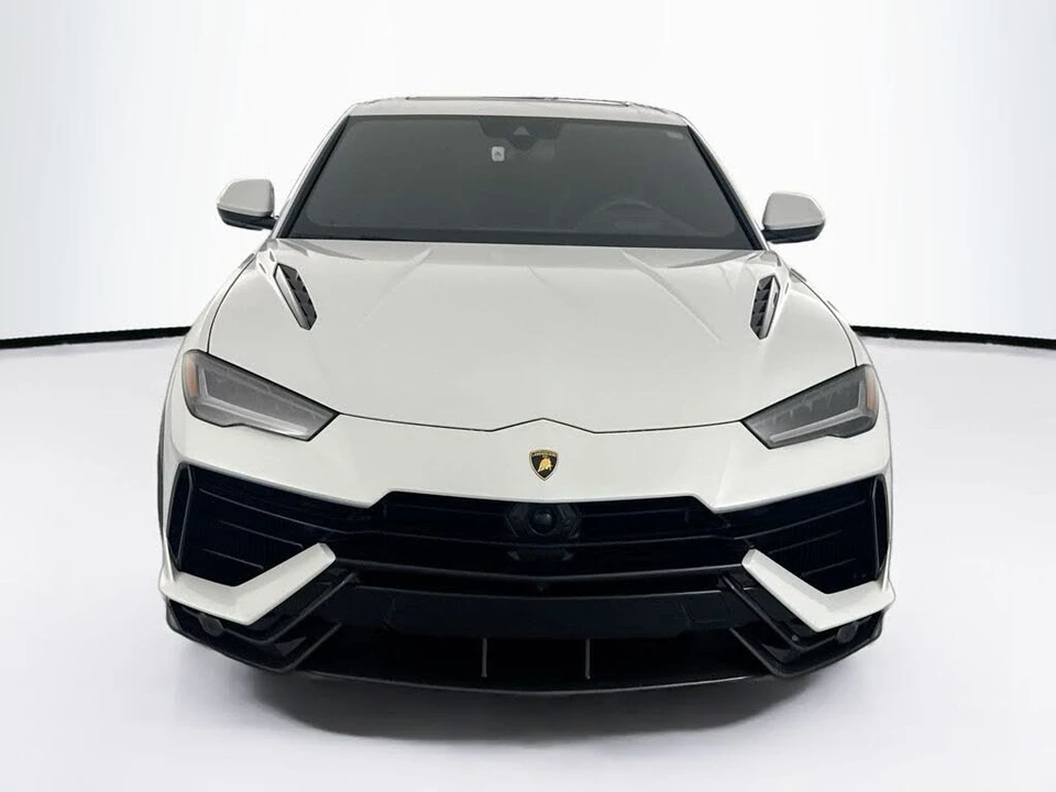 2024 Lamborghini Urus Performante - Image 2 of 31