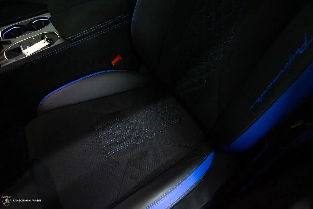 2024 Lamborghini Urus Performante - Image 27 of 31