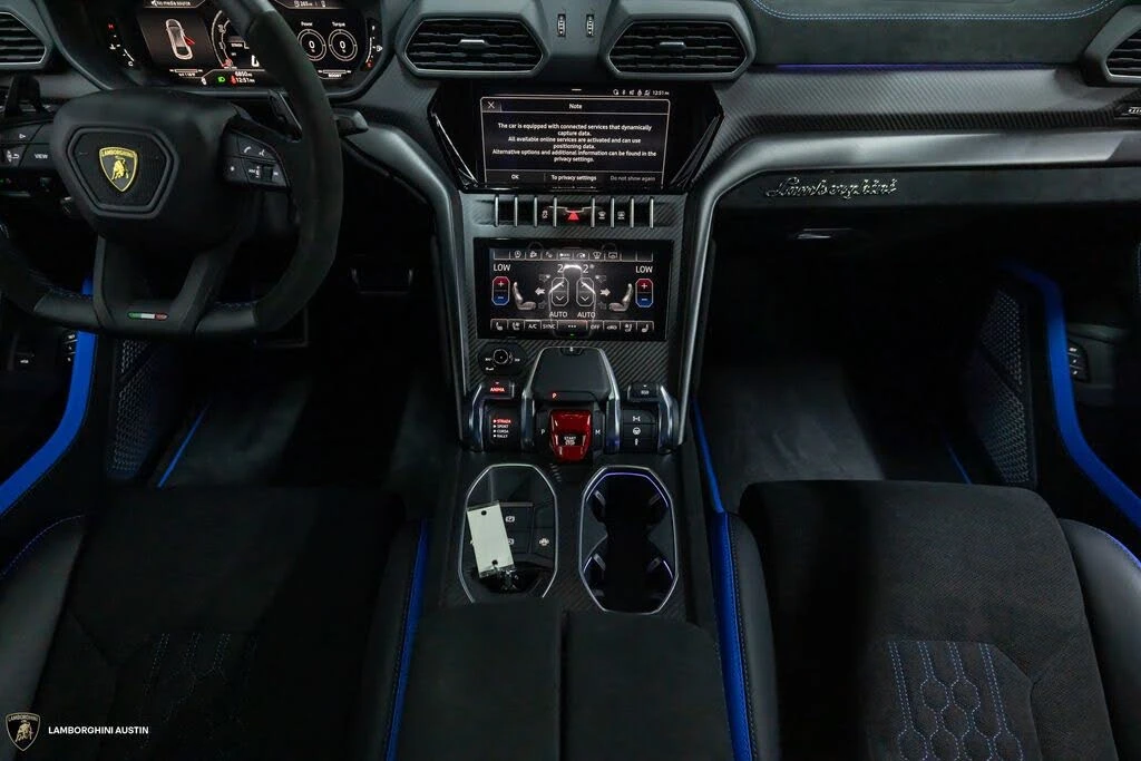 2024 Lamborghini Urus Performante - Image 26 of 31