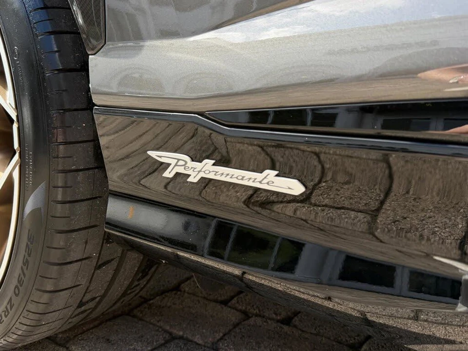2024 Lamborghini Urus Performante - Image 13 of 31