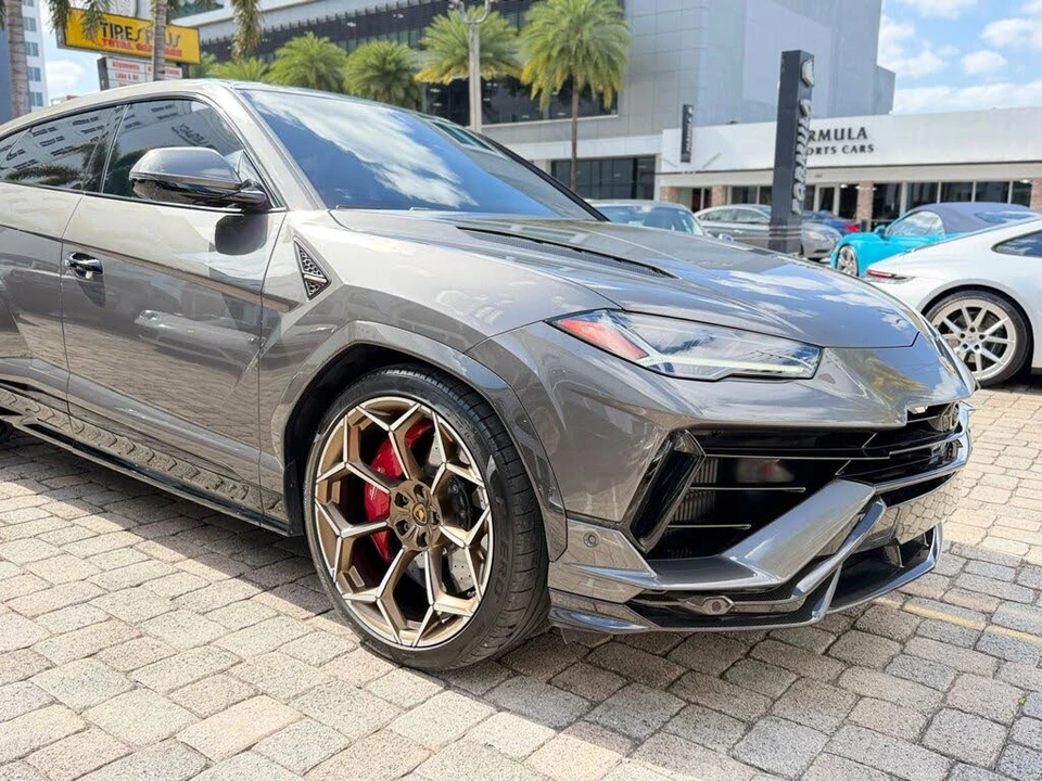 2024 Lamborghini Urus Performante - Image 9 of 31