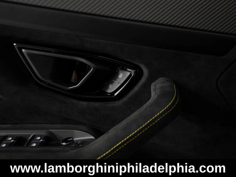 2024 Lamborghini Urus Performante - Image 11 of 31