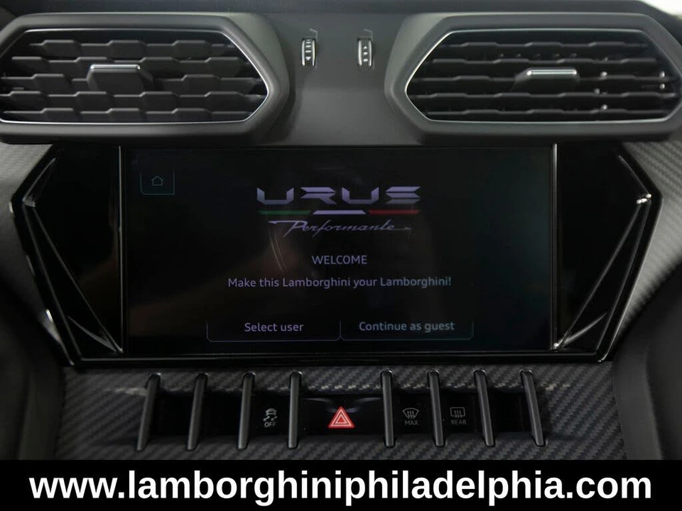 2024 Lamborghini Urus Performante - Image 18 of 31