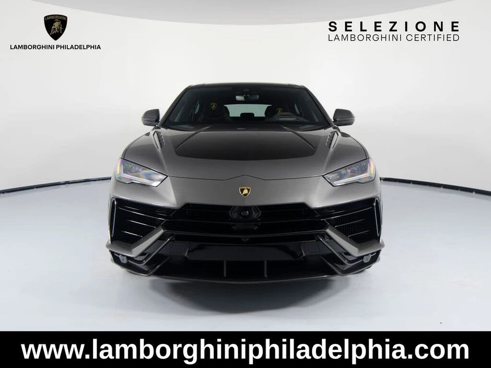 2024 Lamborghini Urus Performante - Image 2 of 31