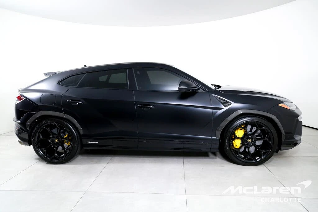 2024 Lamborghini Urus Performante - Image 9 of 31