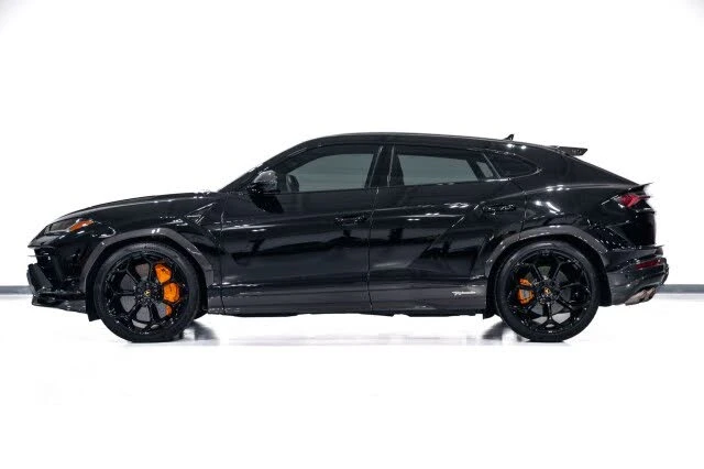 2024 Lamborghini Urus Performante - Image 9 of 31