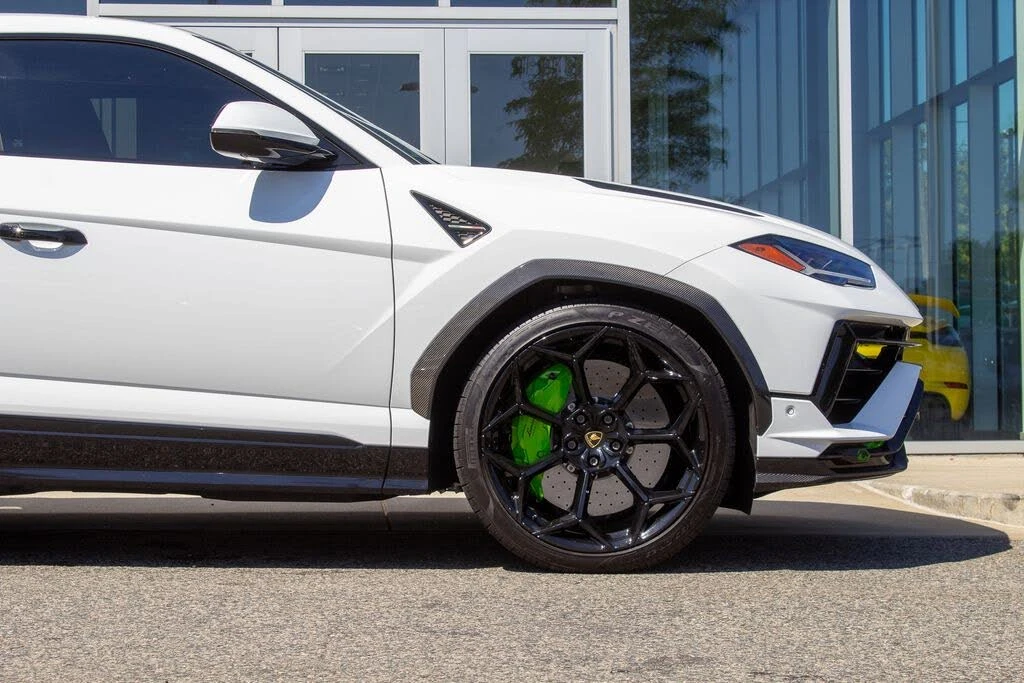 2024 Lamborghini Urus Performante - Image 5 of 23