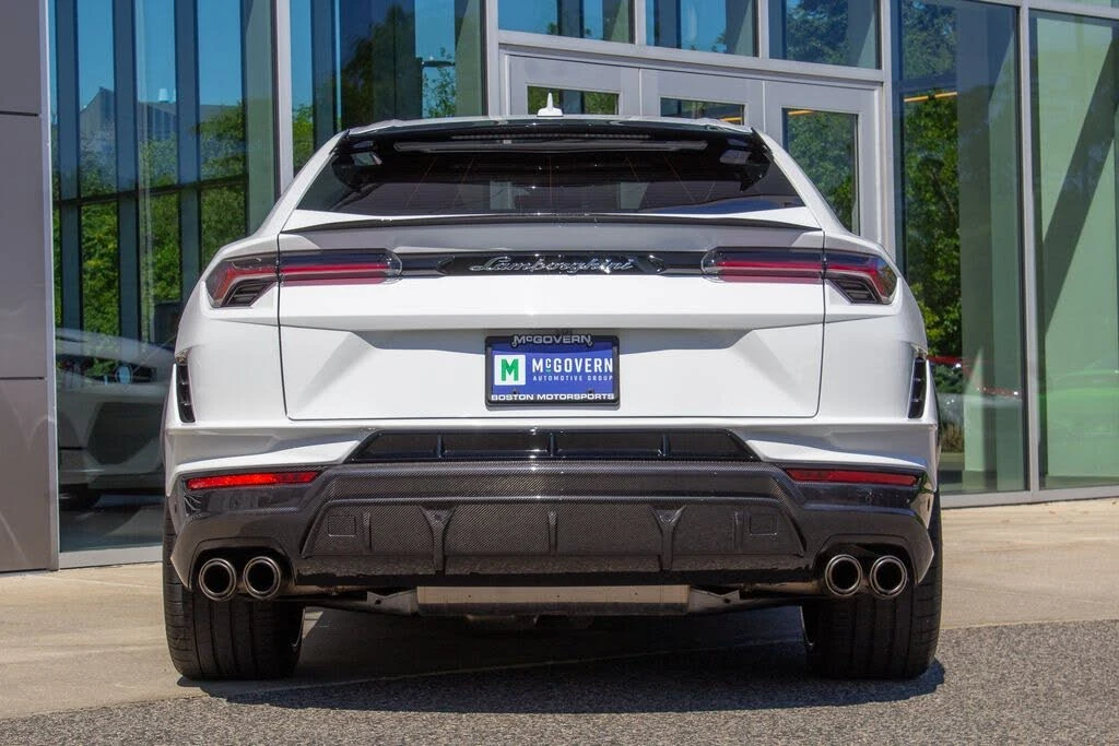 2024 Lamborghini Urus Performante - Image 9 of 23