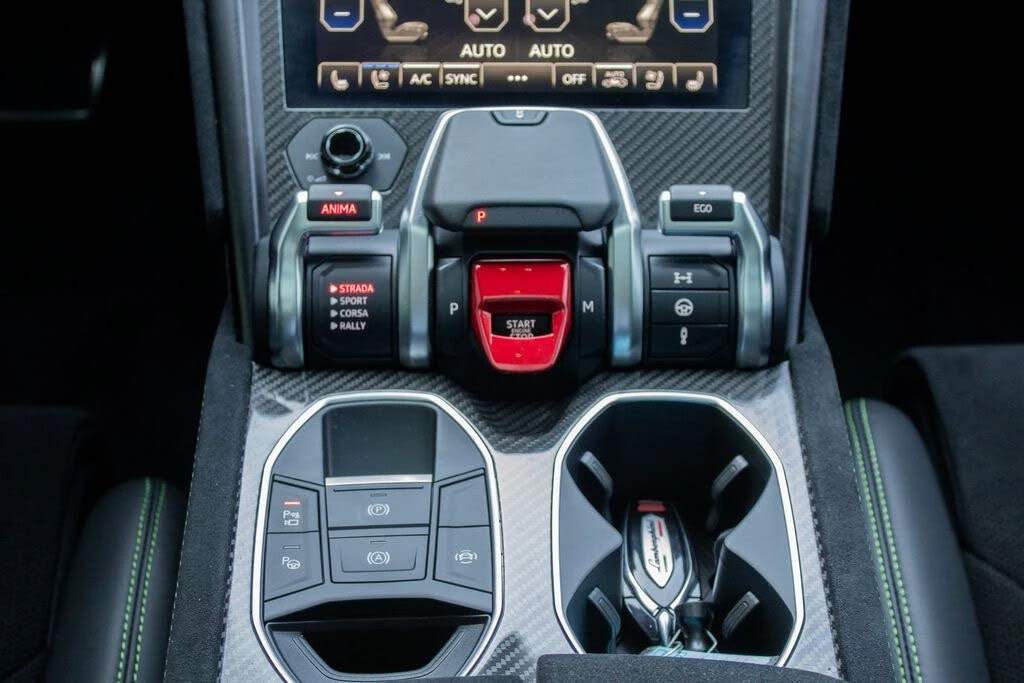 2024 Lamborghini Urus Performante - Image 21 of 23