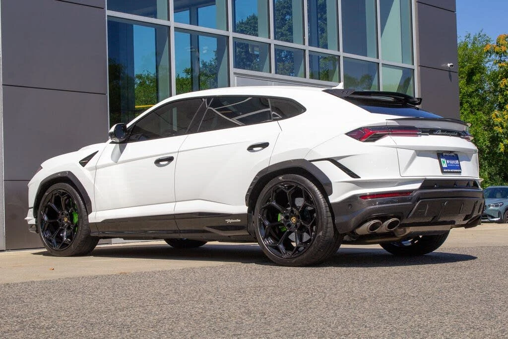 2024 Lamborghini Urus Performante - Image 8 of 23