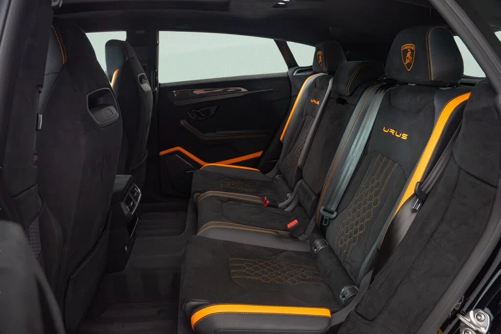 2024 Lamborghini Urus Performante - Image 17 of 21