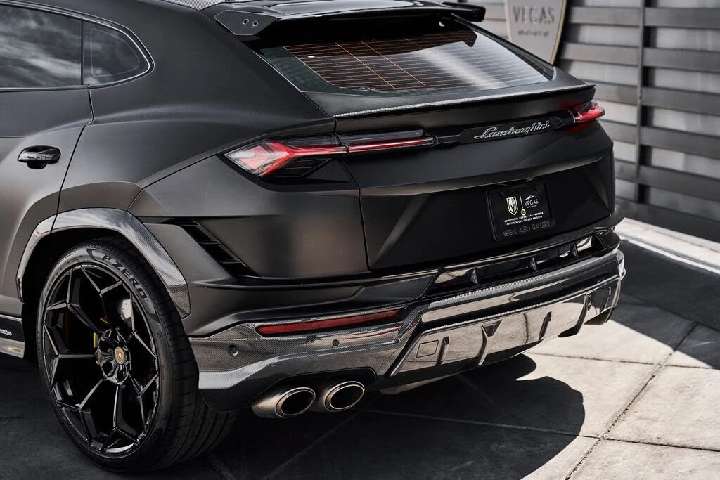 2024 Lamborghini Urus Performante - Image 17 of 31