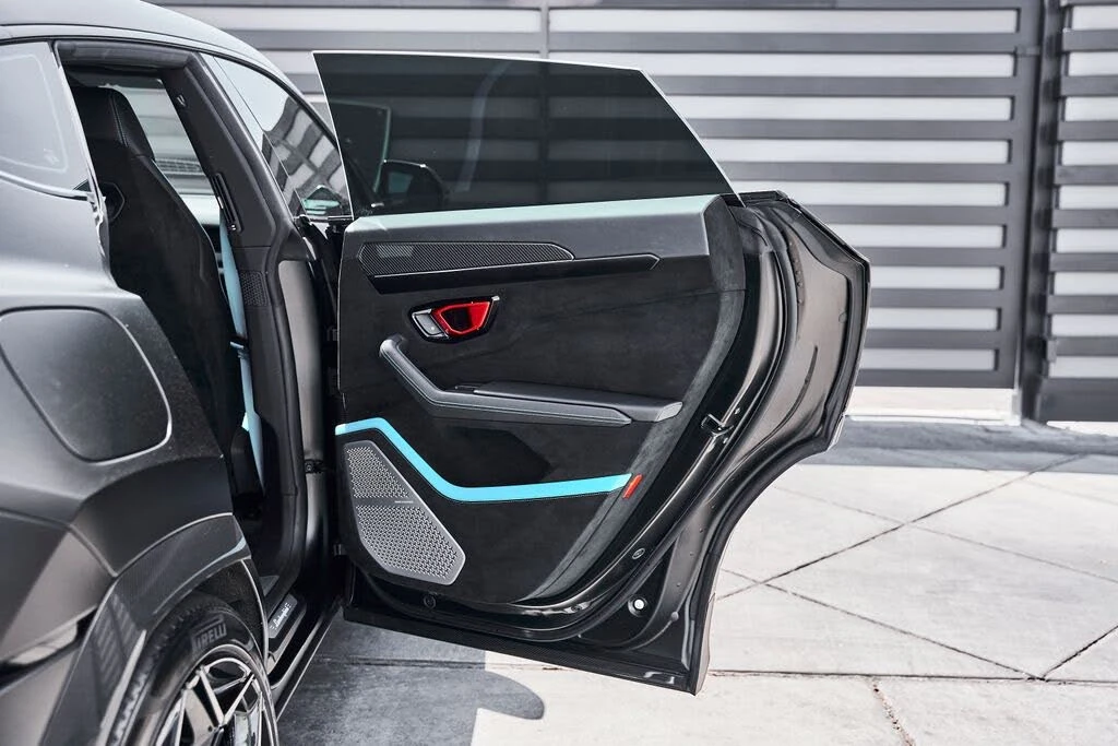 2024 Lamborghini Urus Performante - Image 30 of 31