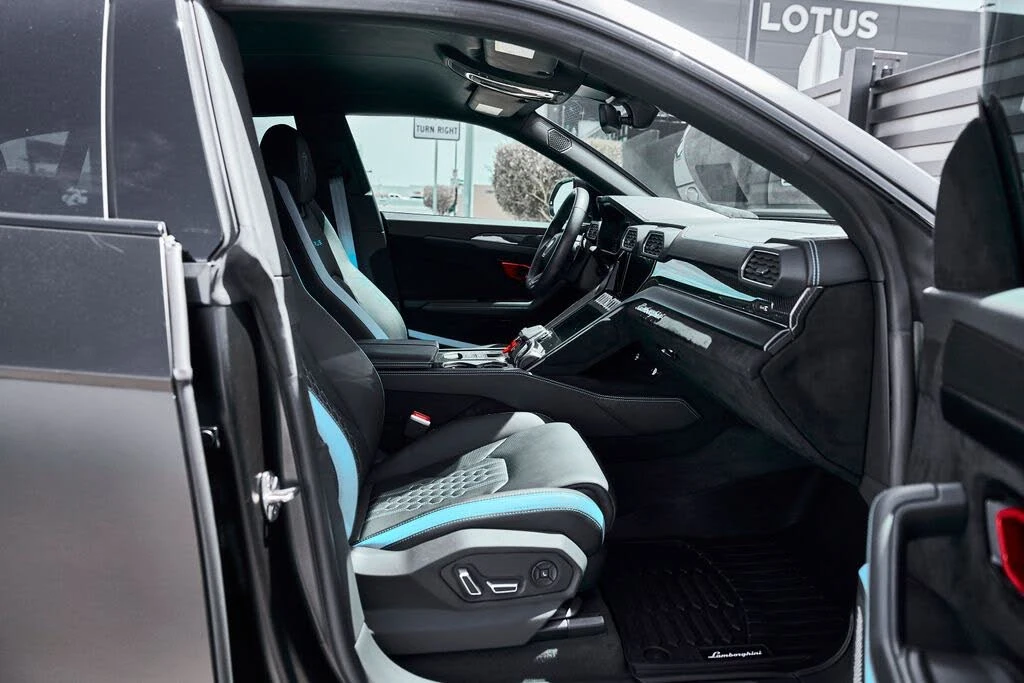 2024 Lamborghini Urus Performante - Image 29 of 31
