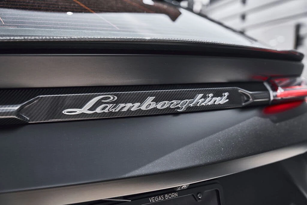 2024 Lamborghini Urus Performante - Image 18 of 31
