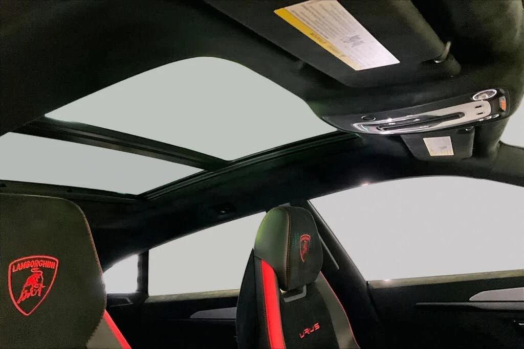 2024 Lamborghini Urus Performante - Image 13 of 31