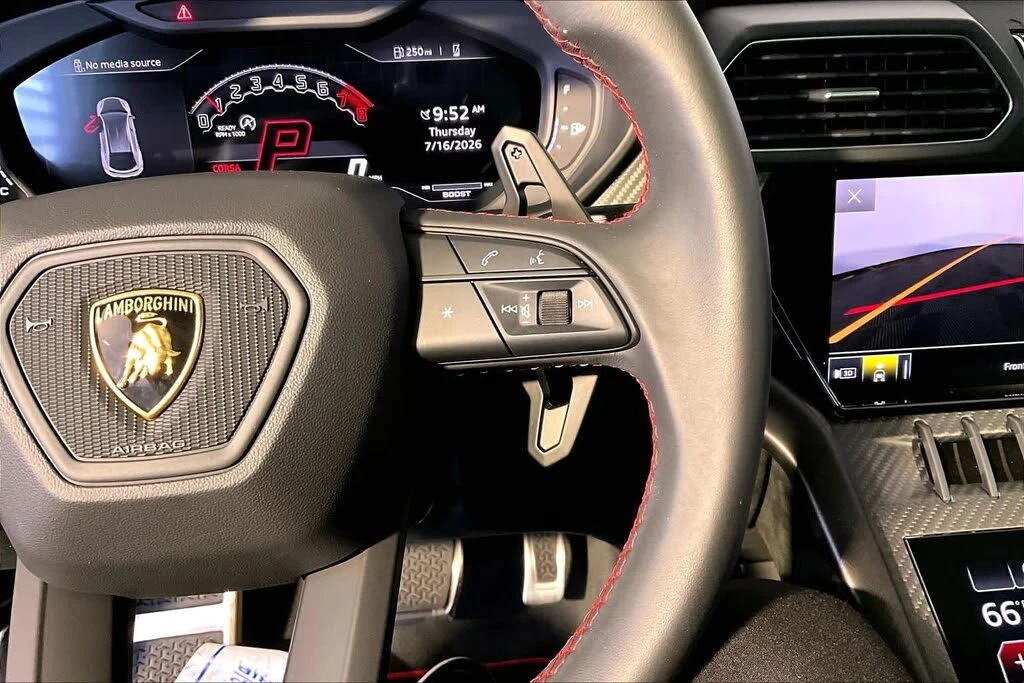 2024 Lamborghini Urus Performante - Image 24 of 31