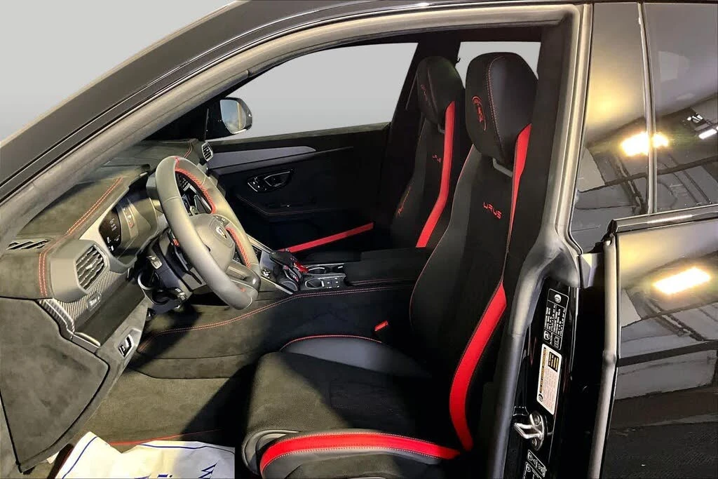 2024 Lamborghini Urus Performante - Image 9 of 31