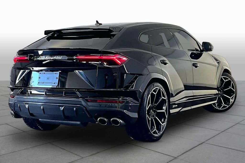 2024 Lamborghini Urus Performante - Image 12 of 31
