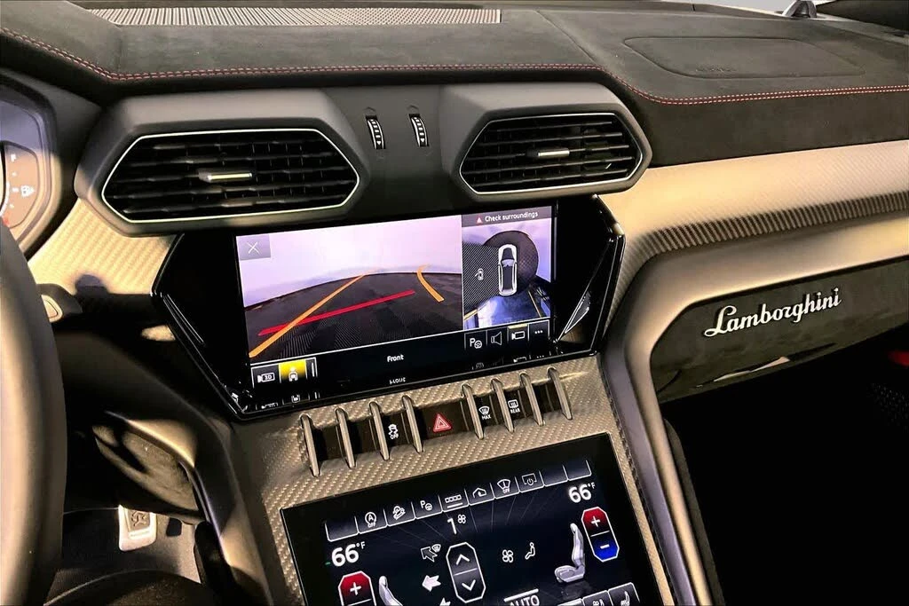 2024 Lamborghini Urus Performante - Image 28 of 31