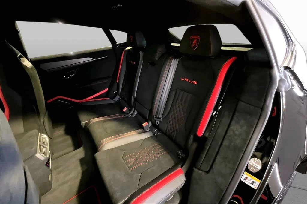 2024 Lamborghini Urus Performante - Image 20 of 31
