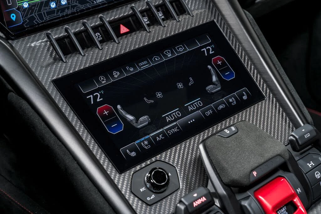 2024 Lamborghini Urus Performante - Image 29 of 31