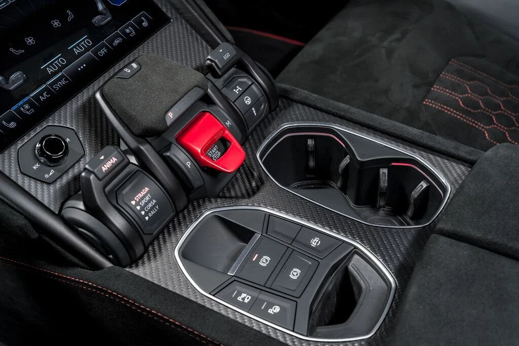 2024 Lamborghini Urus Performante - Image 30 of 31