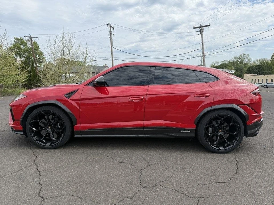 2024 Lamborghini Urus Performante - Image 4 of 31