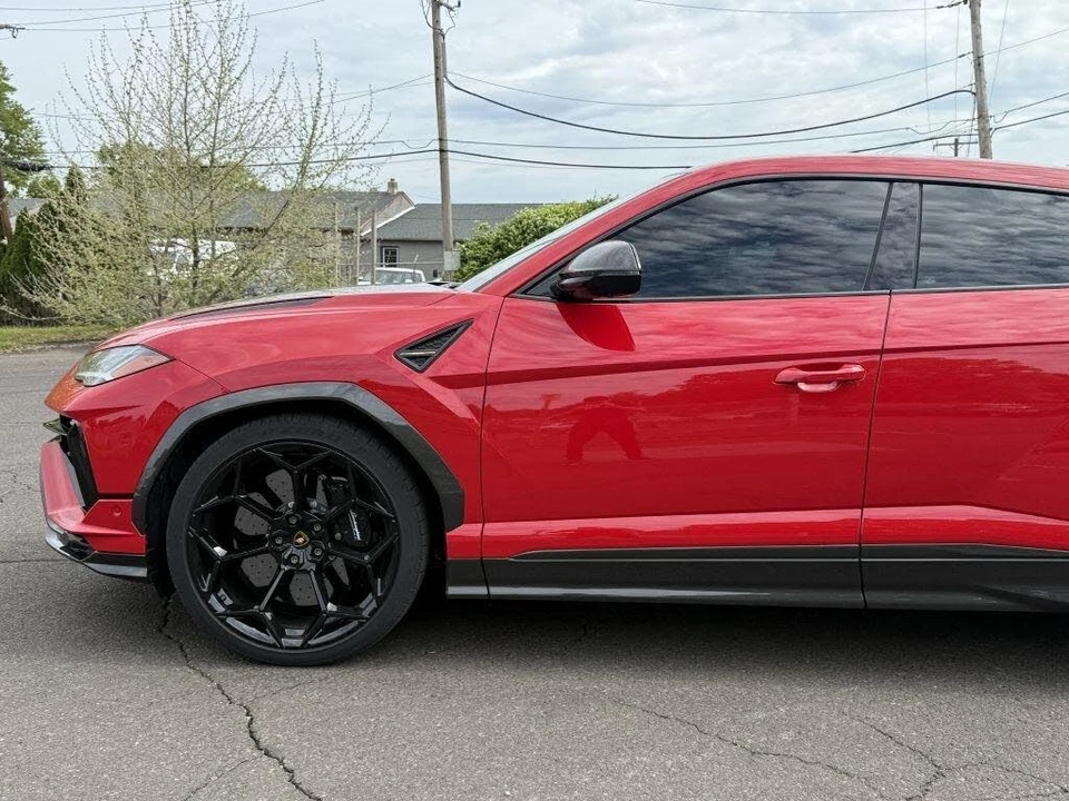 2024 Lamborghini Urus Performante - Image 5 of 31