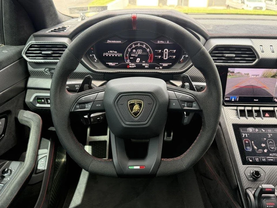 2024 Lamborghini Urus Performante - Image 27 of 31