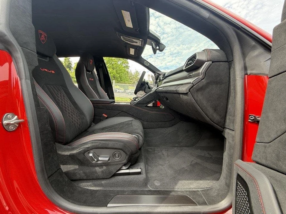 2024 Lamborghini Urus Performante - Image 18 of 31