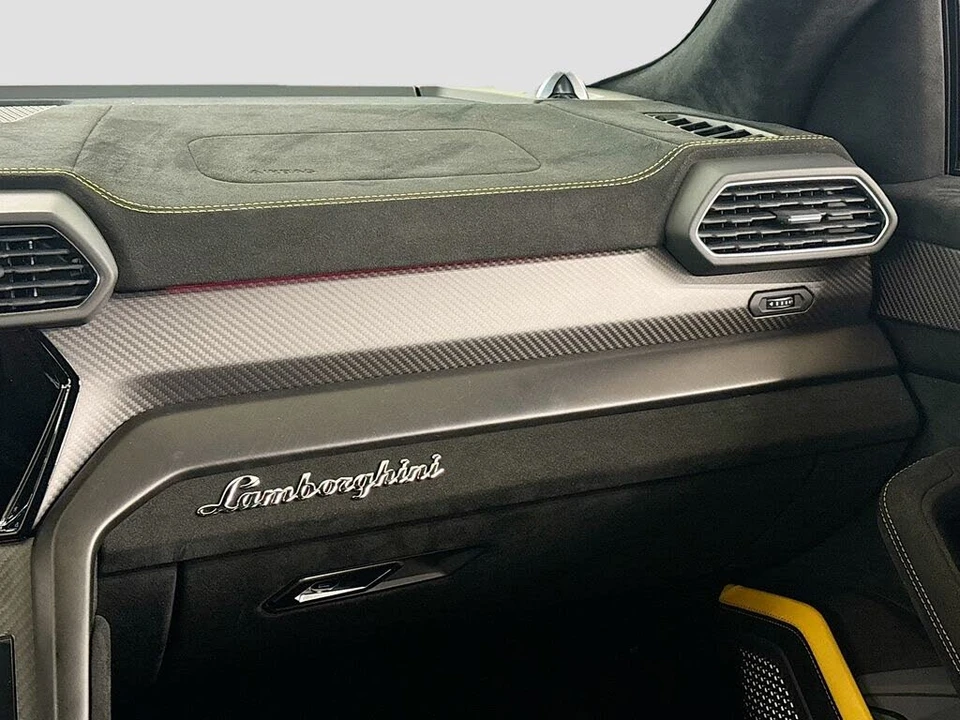 2024 Lamborghini Urus Performante - Image 20 of 31