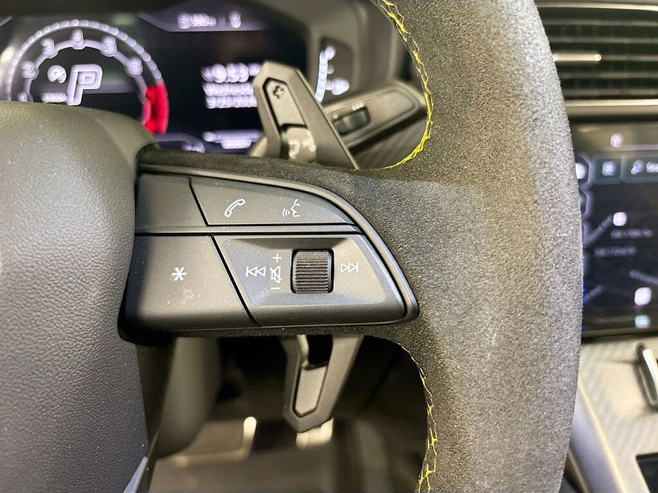 2024 Lamborghini Urus Performante - Image 23 of 31