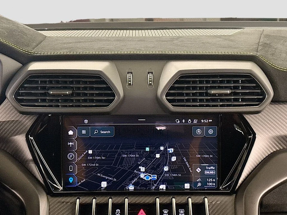 2024 Lamborghini Urus Performante - Image 12 of 31